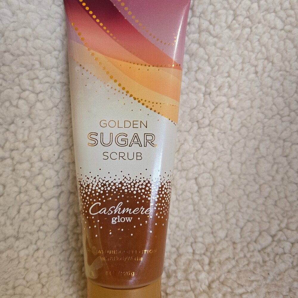 Bath & Body Works Cashmere Glow Golden Sugar Scrub Full Size 8oz *Retired*